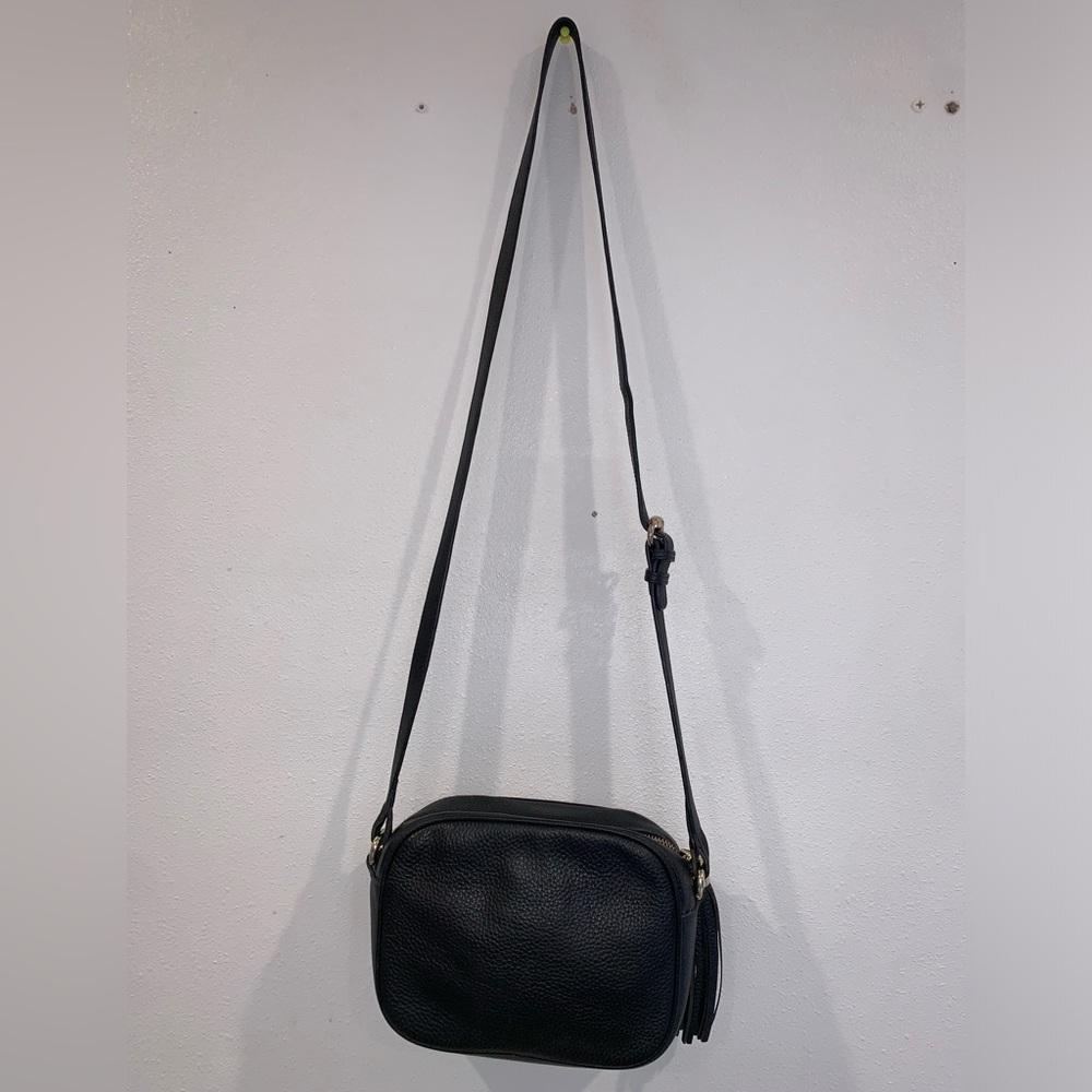 Gucci Black Pebbled Leather Crossbody Camera Bag with Tassel - Picture 6 of 16